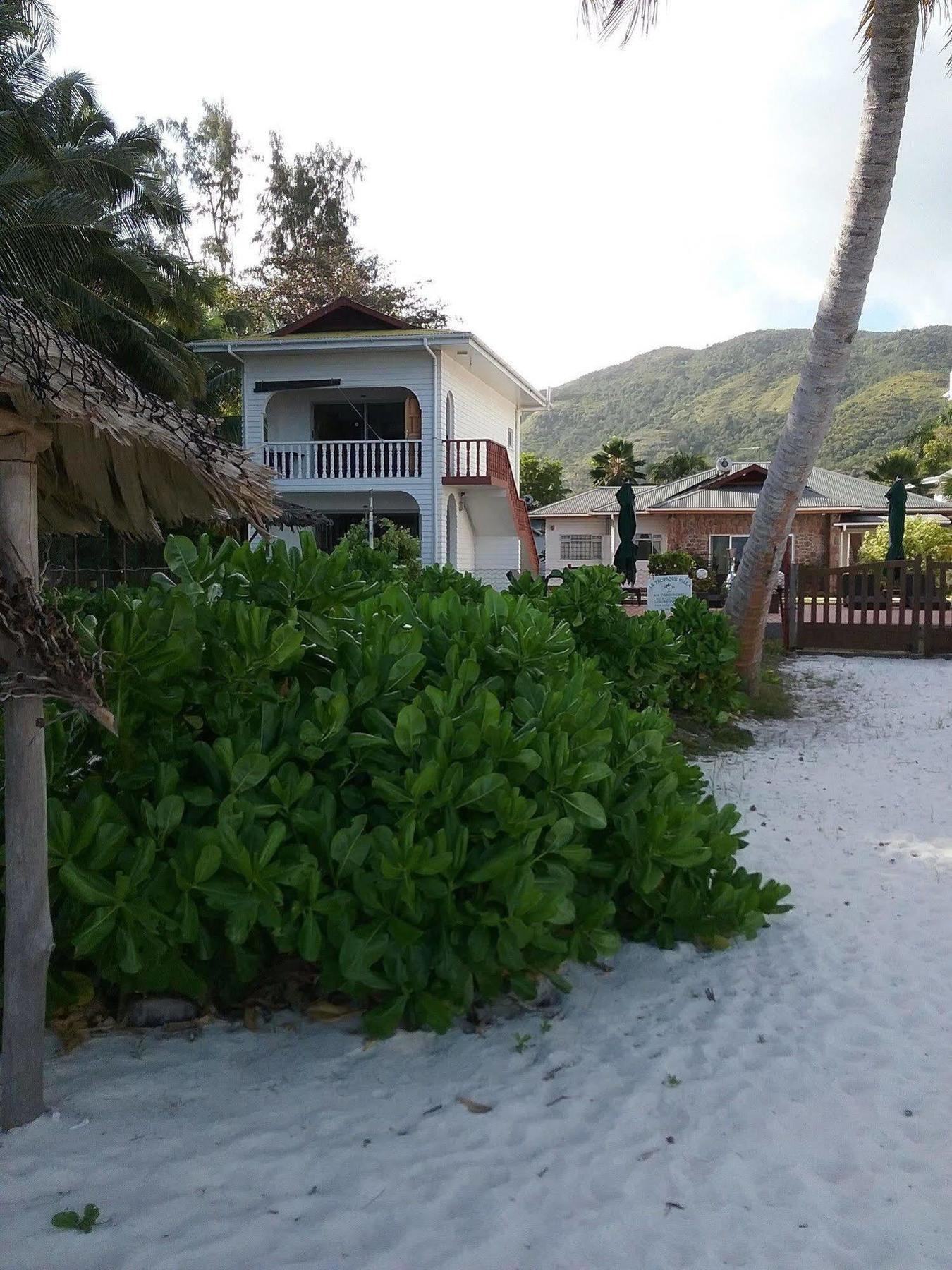 Le Tropique Villa (Adults Only) Grand Anse  Bagian luar foto